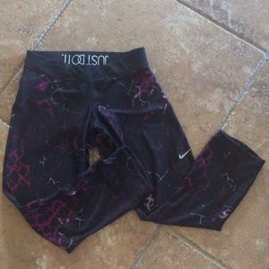 Nike Dri-Fit Capri Leggings